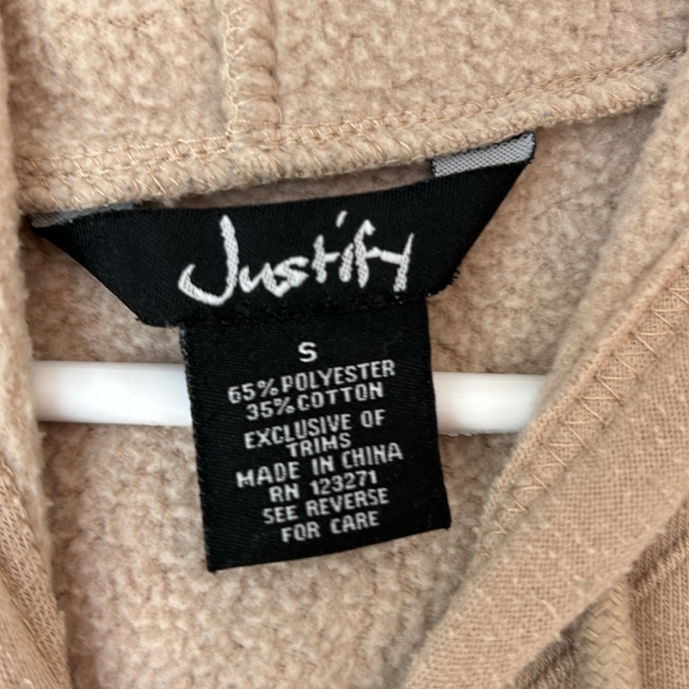 Justify Tan Graphic Cropped Hoodie Kids Size Small - Picture 8 of 10